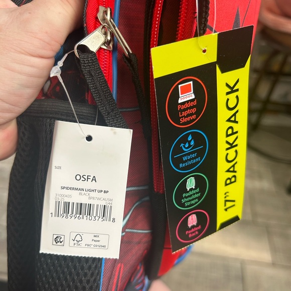 Marvel Spider-Man LightUp Backpack NWT - Picture 7 of 11